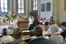 Feier der 1. Heiligen Kommunion in Sankt Crescentius (Foto: Karl-Franz Thiede)